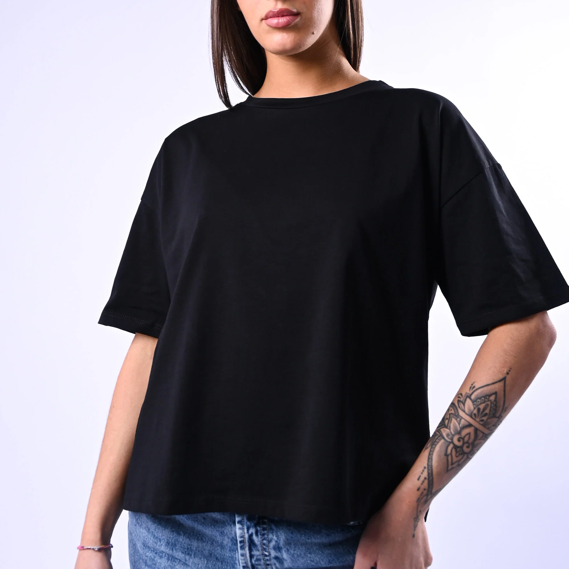 B LOVE - T-SHIRT A SCATOLA MANICA CORTA ART.12016 - NERO - Image 5