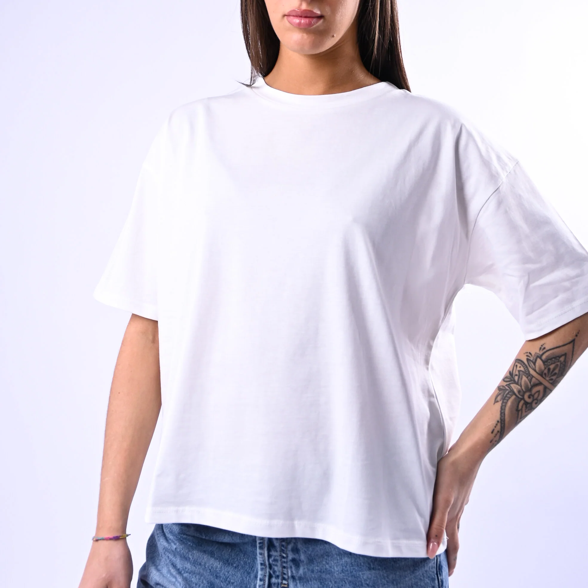 B LOVE - T-SHIRT A SCATOLA MANICA CORTA ART.12016 - PANNA - Image 4