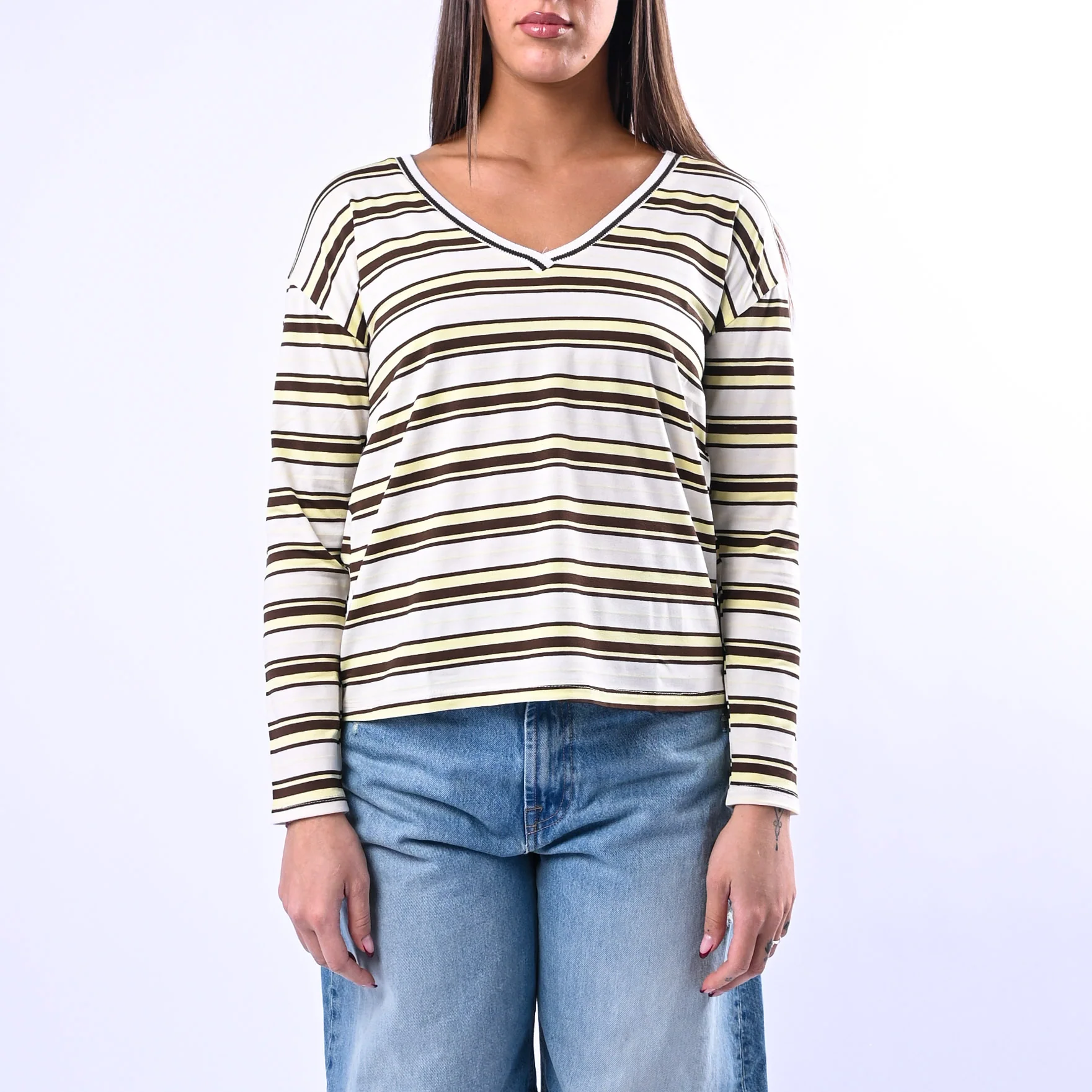 B LOVE - T-SHIRT RIGA SCOLLO V IN VISCOSA ART.12035 - PANNA/MORO/GIALLO - Image 2