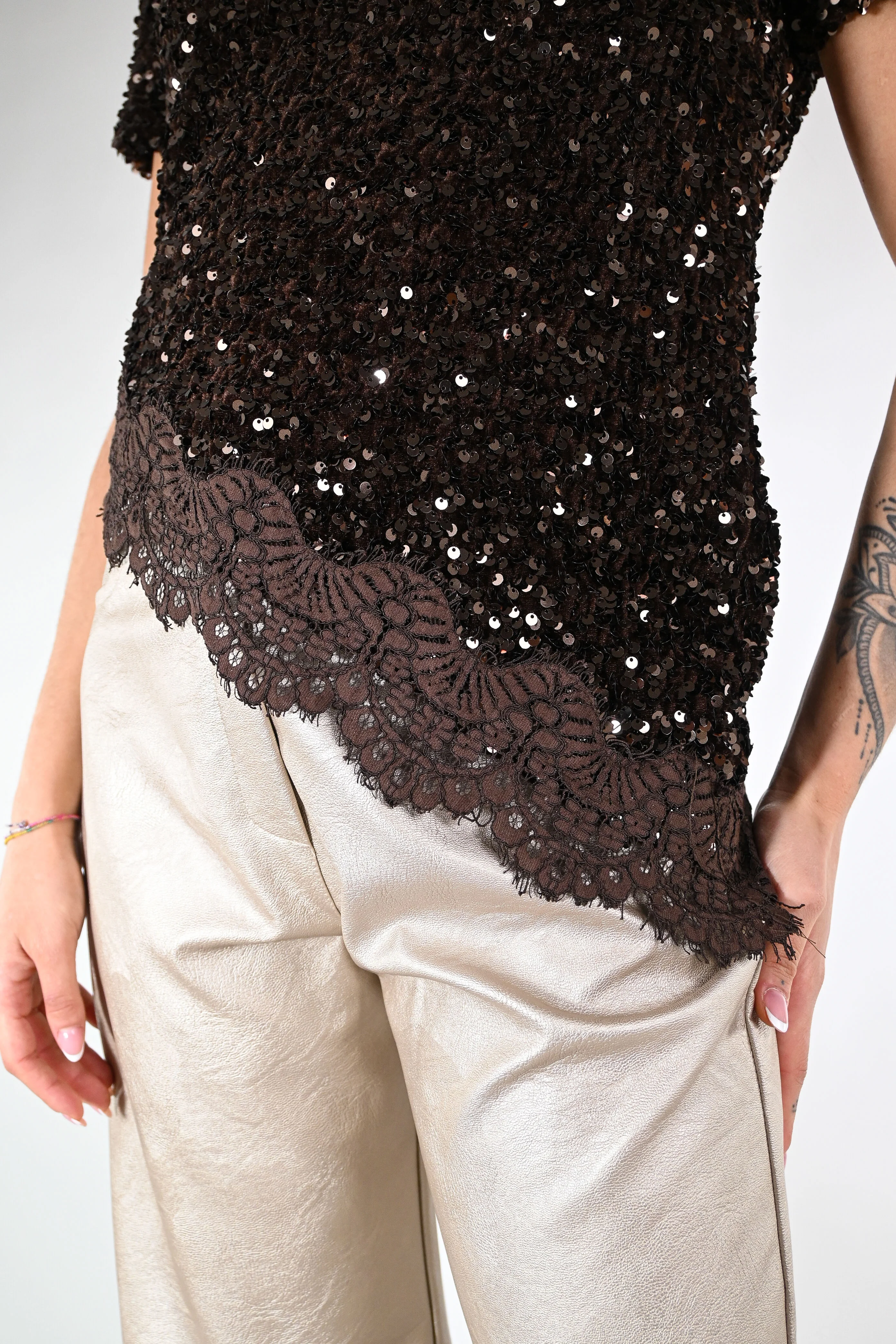 MOTEL - BLUSA PAILLETTES ASIMMETRICA+PIZZO ART.W25CC74 - MORO - Image 5