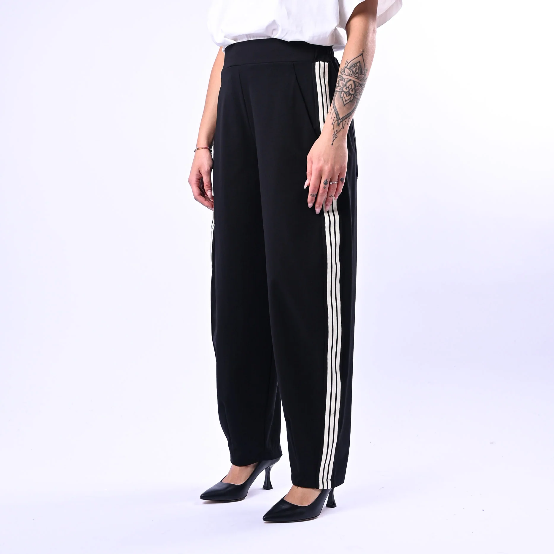 MOTEL - PANTALONE BALLOON PUNTO MILANO CON BANDA ART.38615G - NERO - Image 3