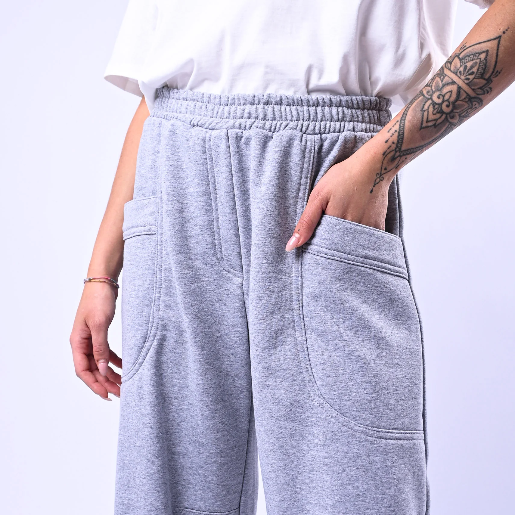 MOTEL - PANTALONE BARREL FELPA CON TASCHE ART.26P3839 - GRIGIO - Image 5