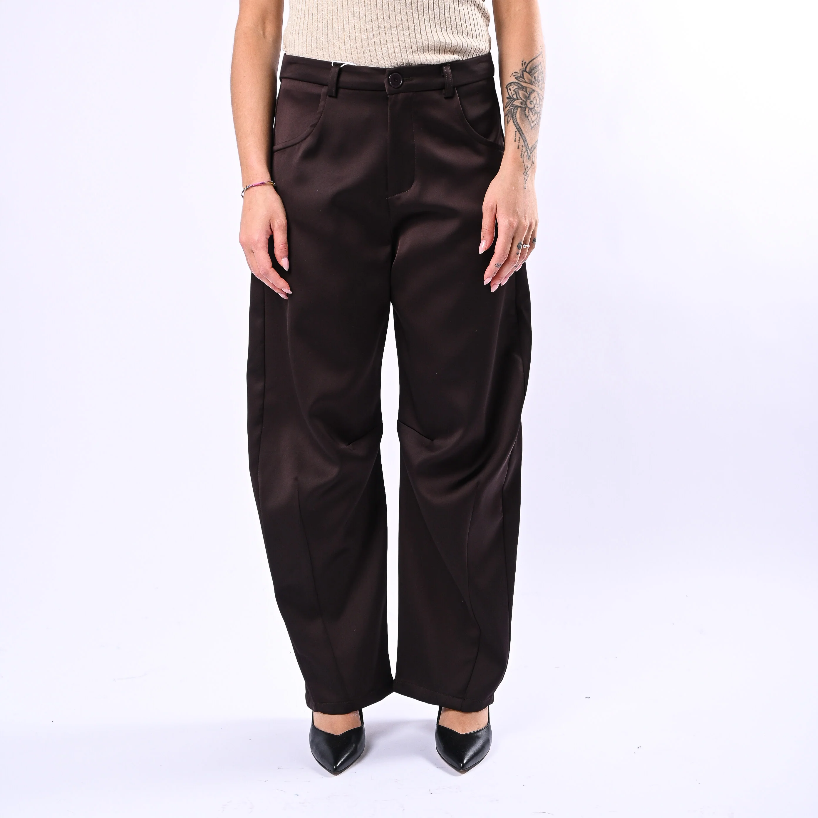 MOTEL - PANTALONE BARREL IN RASO CON RIPRESE ART.S26P277 - CIOCCOLATO - Image 2