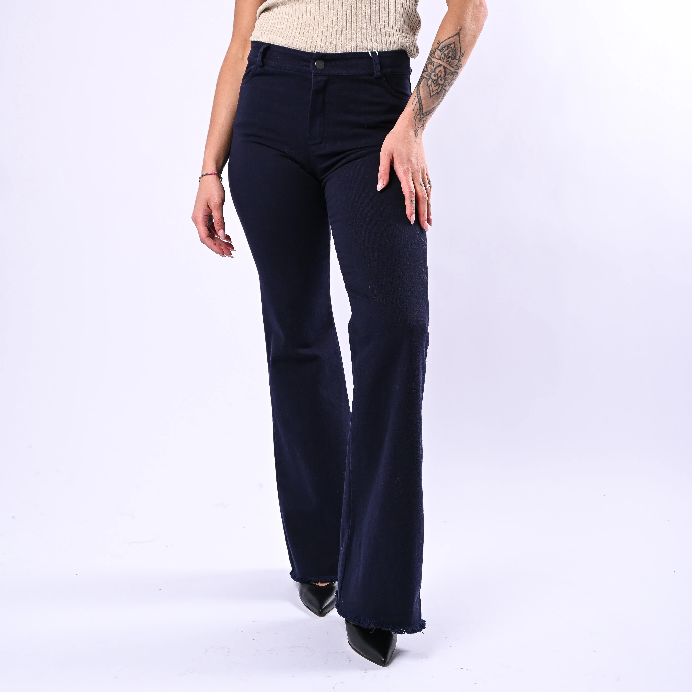 MOTEL- PANTALONE TROMBETTA SFRANGIATO ART.PA5427 - BULL DENIM BLU