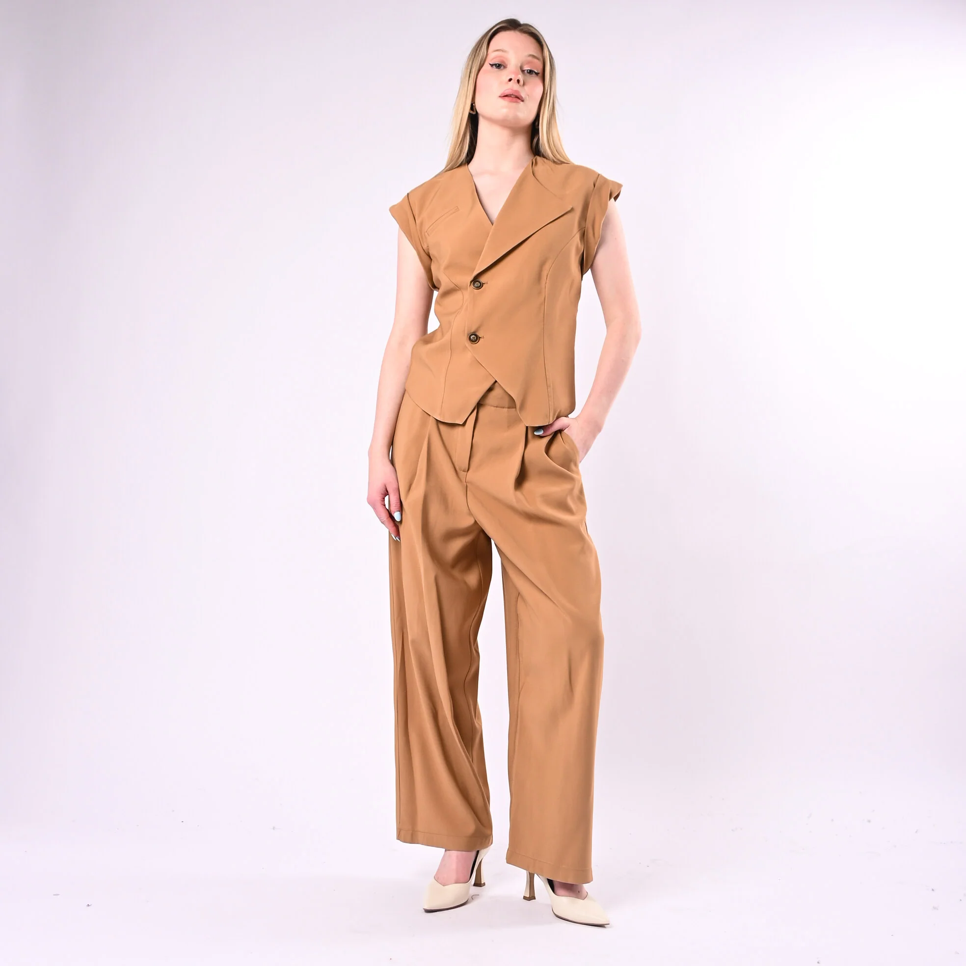 TENSIONE IN - PANTALONE PALAZZO CON PINCES ART. 26P4818/C - CAMMELLO - Image 6