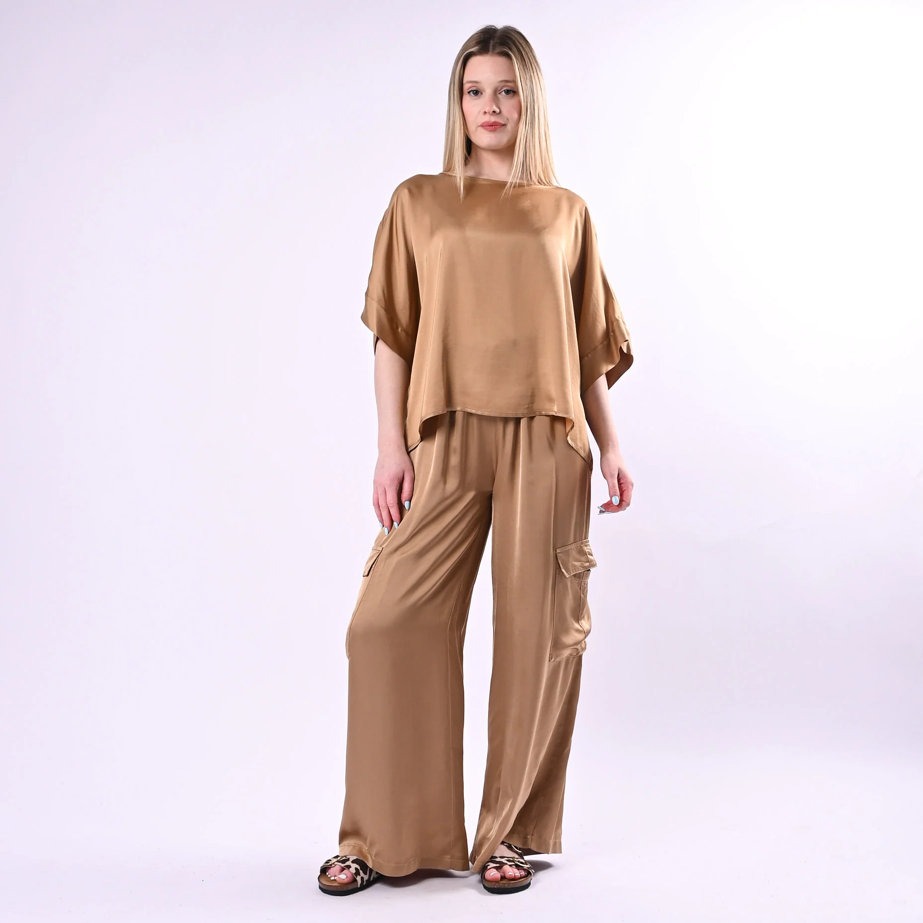 TENSIONE IN - PANTALONE PALAZZO CON TASCONI ART. G433P22R/D - DESERTO - Image 6