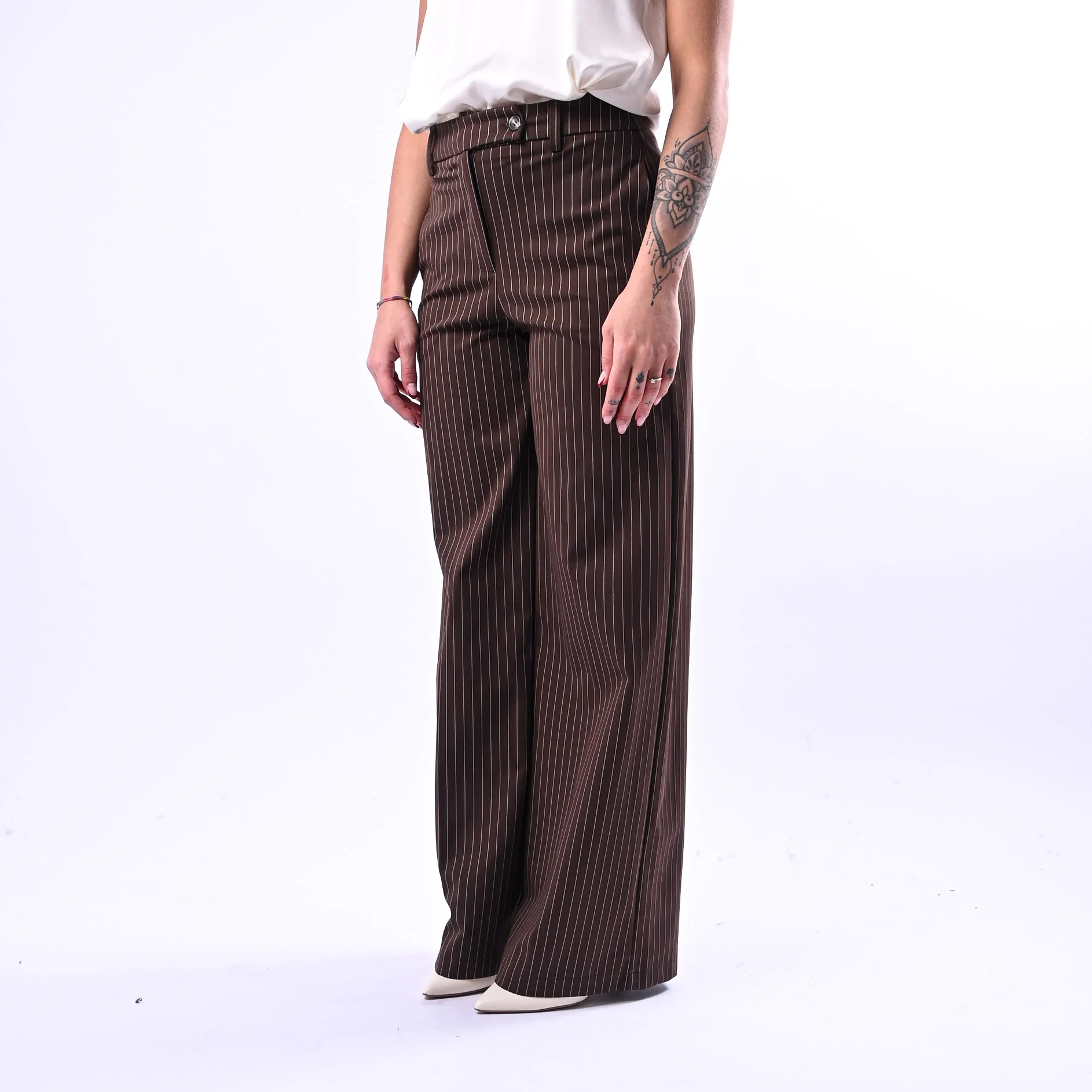 TENSIONE IN - PANTALONE PALAZZO GESSATO PUNTO MILANO ART.26B4075 - MORO - Image 3