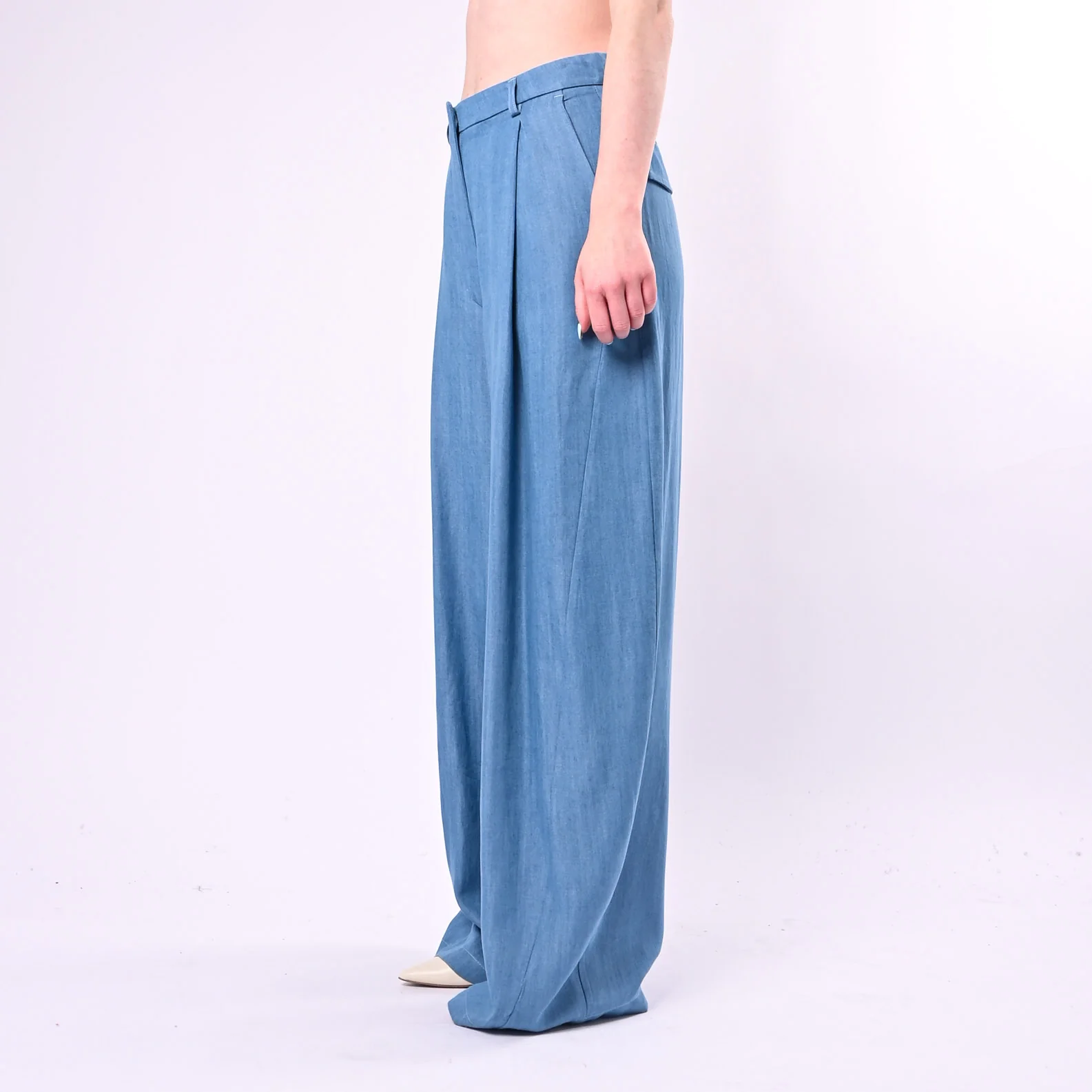 TENSIONE IN - PANTALONI BALLOON IN LYOCELL CON PINCES ART. S26PE21/C - CELESTE - Image 3