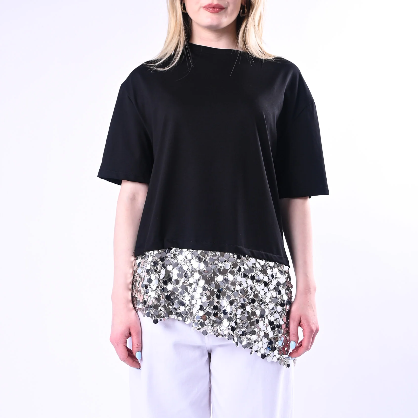 TENSIONE IN - T-SHIRT ASIMMETRICA CON INSERTO PAILLETTES ART.260187/N - NERO - Image 2