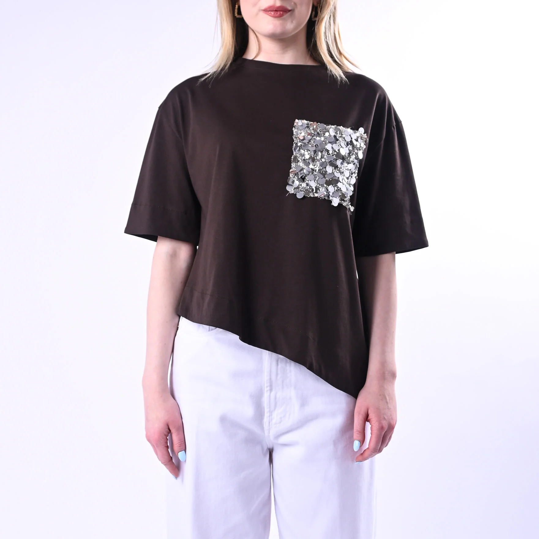 TENSIONE IN - T-SHIRT ASIMMETRICA CON TASCA PAILLETTES ART.260194/M - MORO - Image 2