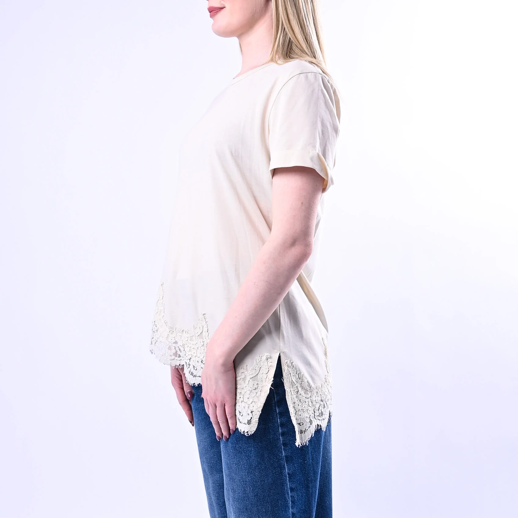 TENSIONE IN - T-SHIRT ASSIMMETRICA CON PIZZO ART.S26MA79/BU - BURRO - Image 2