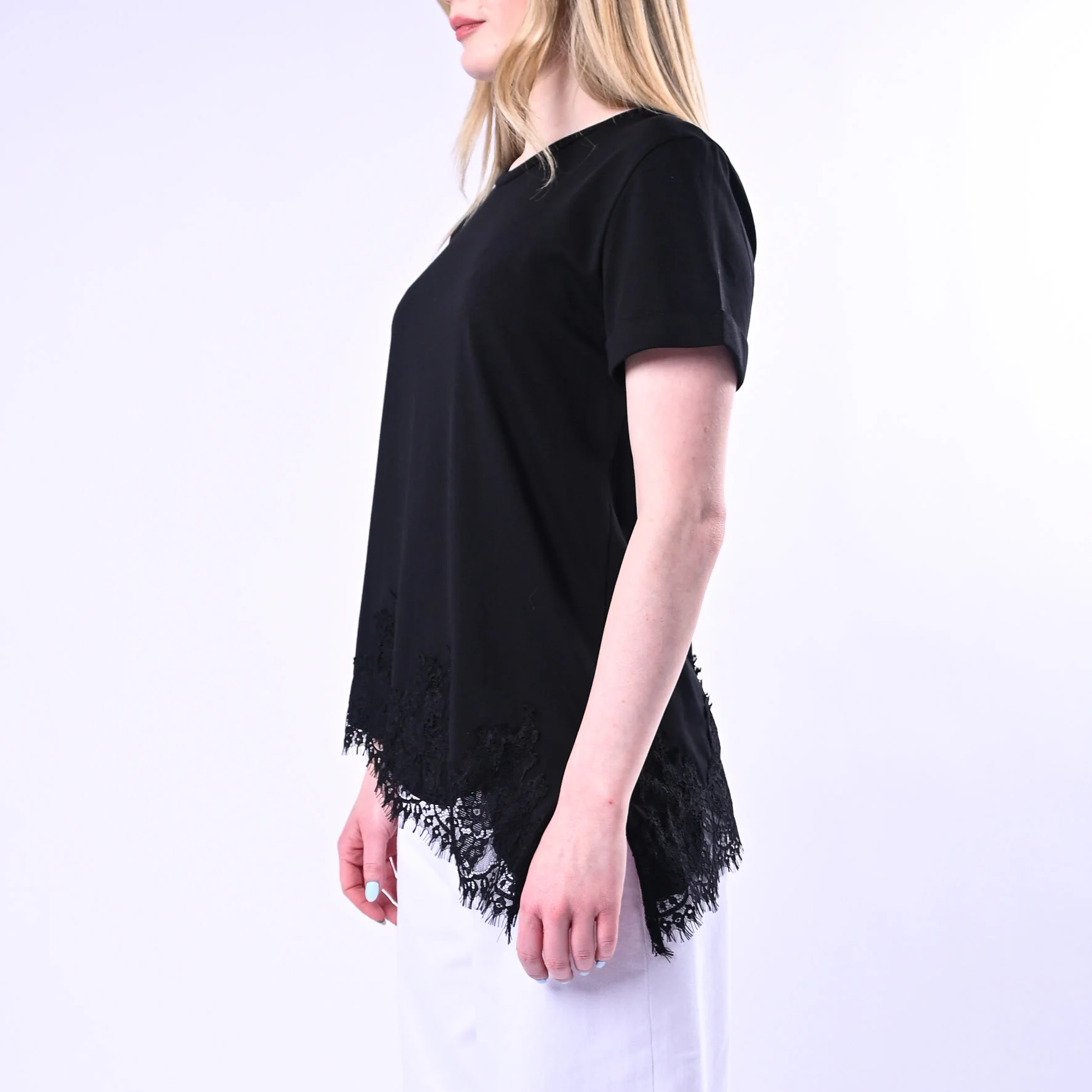 TENSIONE IN - T-SHIRT ASSIMMETRICA CON PIZZO ART.S26MA79/N - NERO - Image 3