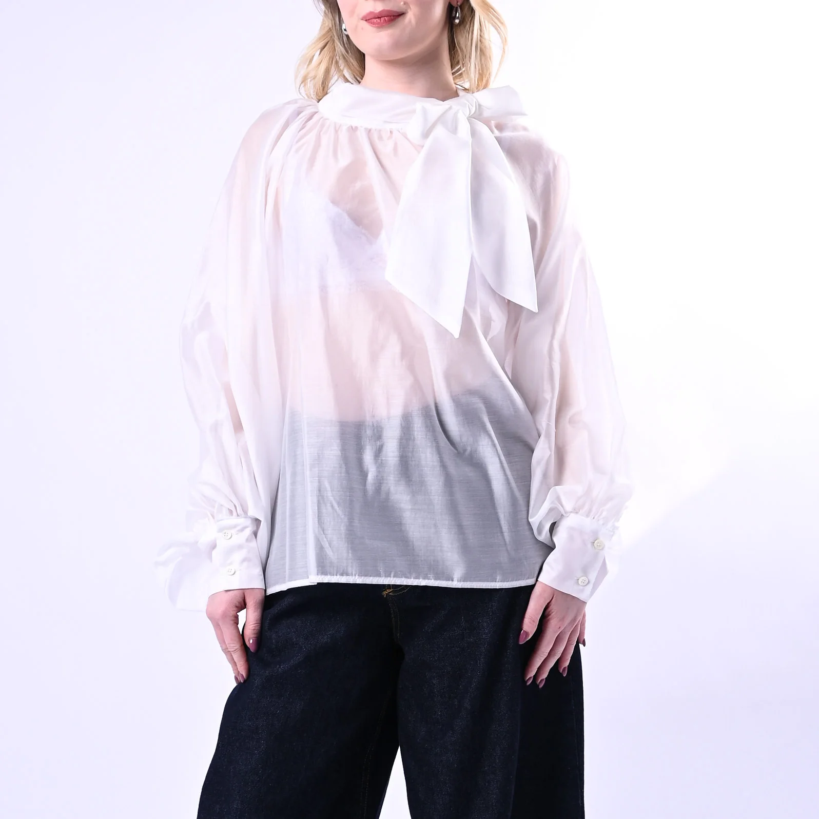 VICOLO - CAMICIA CON FIOCCO E MANICA SBUFFO ART.TAB0210 - BIANCO
