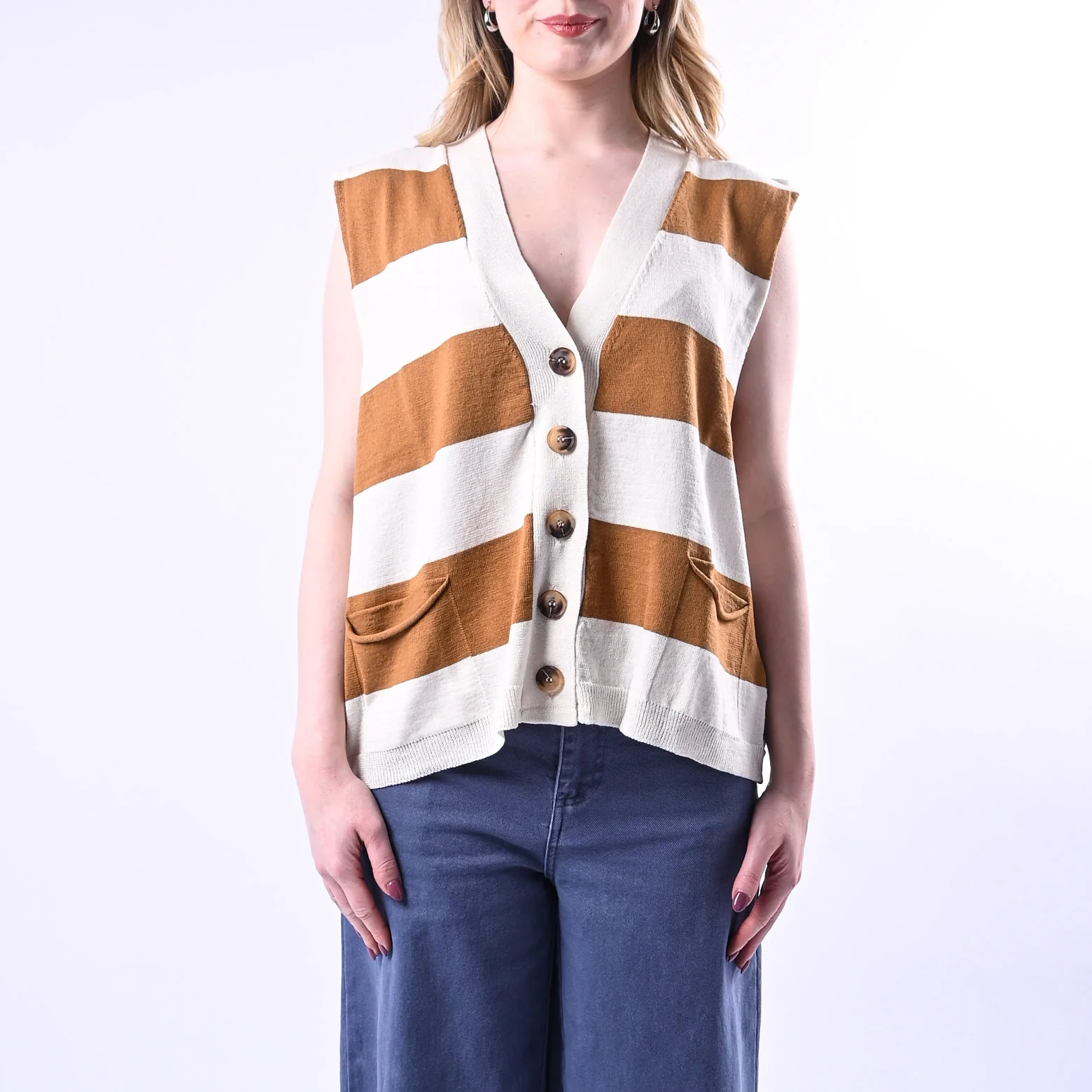 VICOLO - GILET OVER IN MAGLIA A RIGHE ART.24B3134 - BURRO/CAMMELLO - Image 2