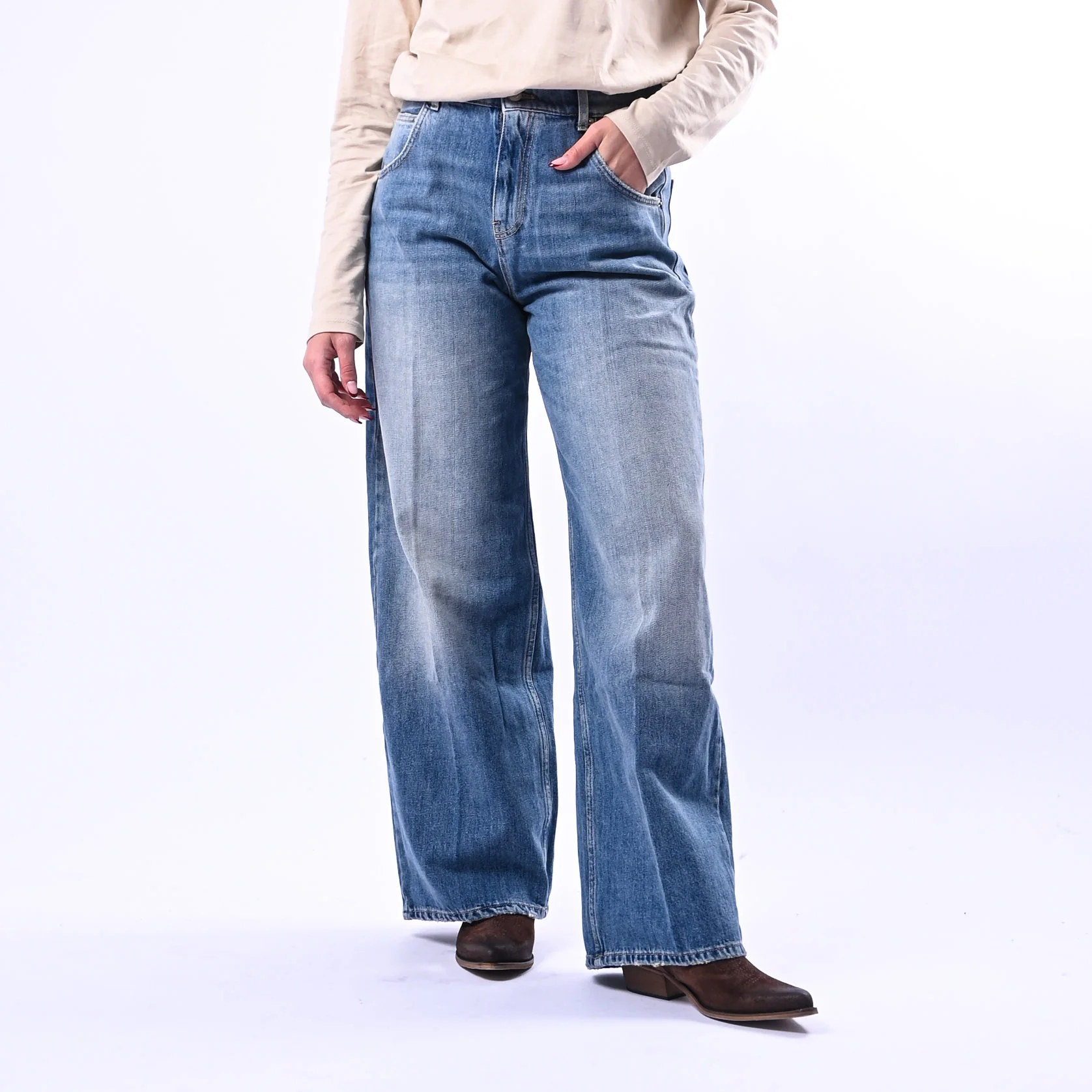 VICOLO - JEANS PALAZZO MODELLO MIA ART.DAB5207 - LAVAGGIO AL THE'