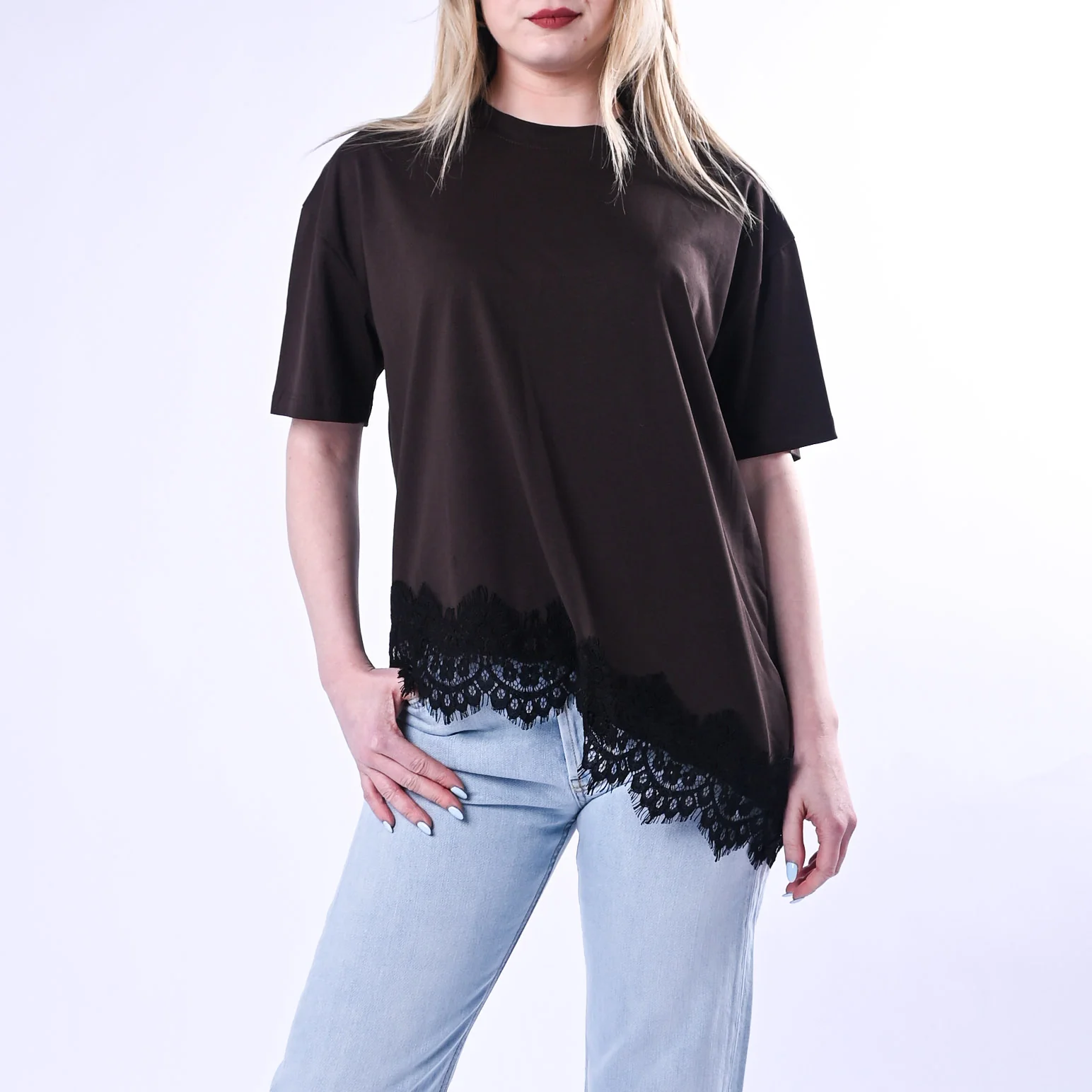 VICOLO - T-SHIRT ASIMMETRICA CON PIZZO ART.RAB0598/M - MORO