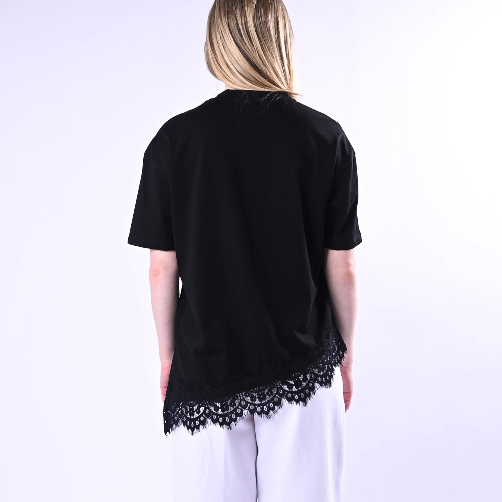 VICOLO - T-SHIRT ASIMMETRICA CON PIZZO ART.RAB0598/NE - NERO - Image 4