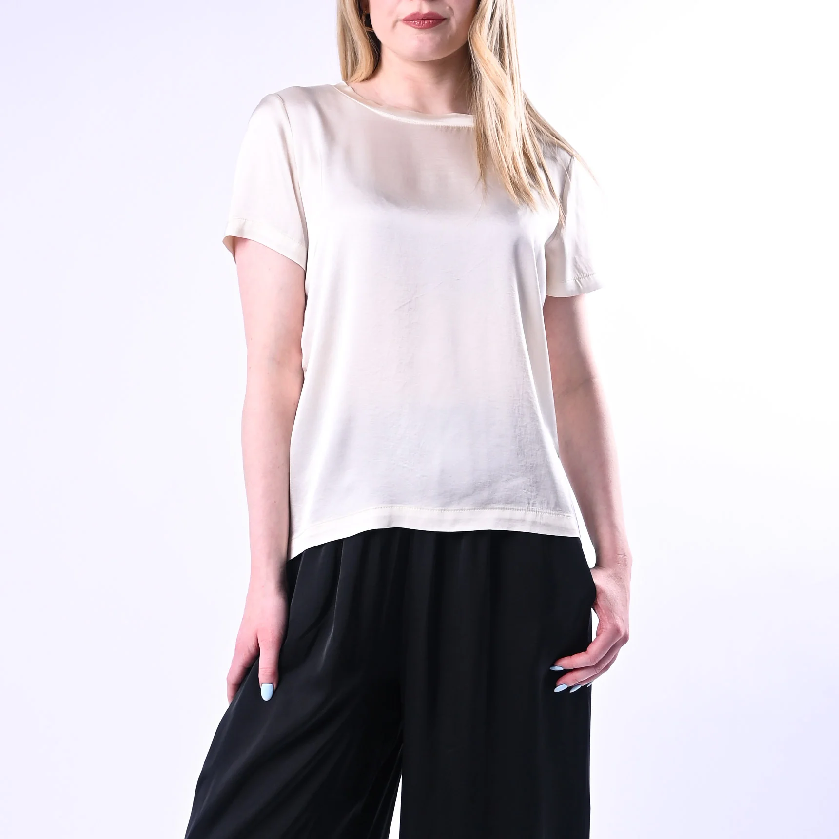 VICOLO - T-SHIRT GIROCOLLO IN VISCOSA ART.TAB0083/B  - BURRO