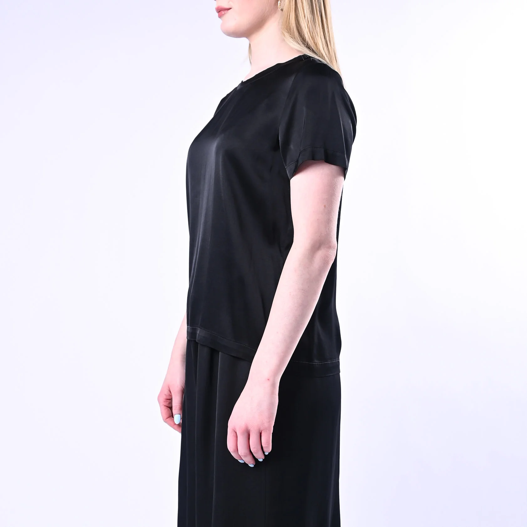 VICOLO - T-SHIRT GIROCOLLO IN VISCOSA ART.TAB0083/N - NERO - Image 3
