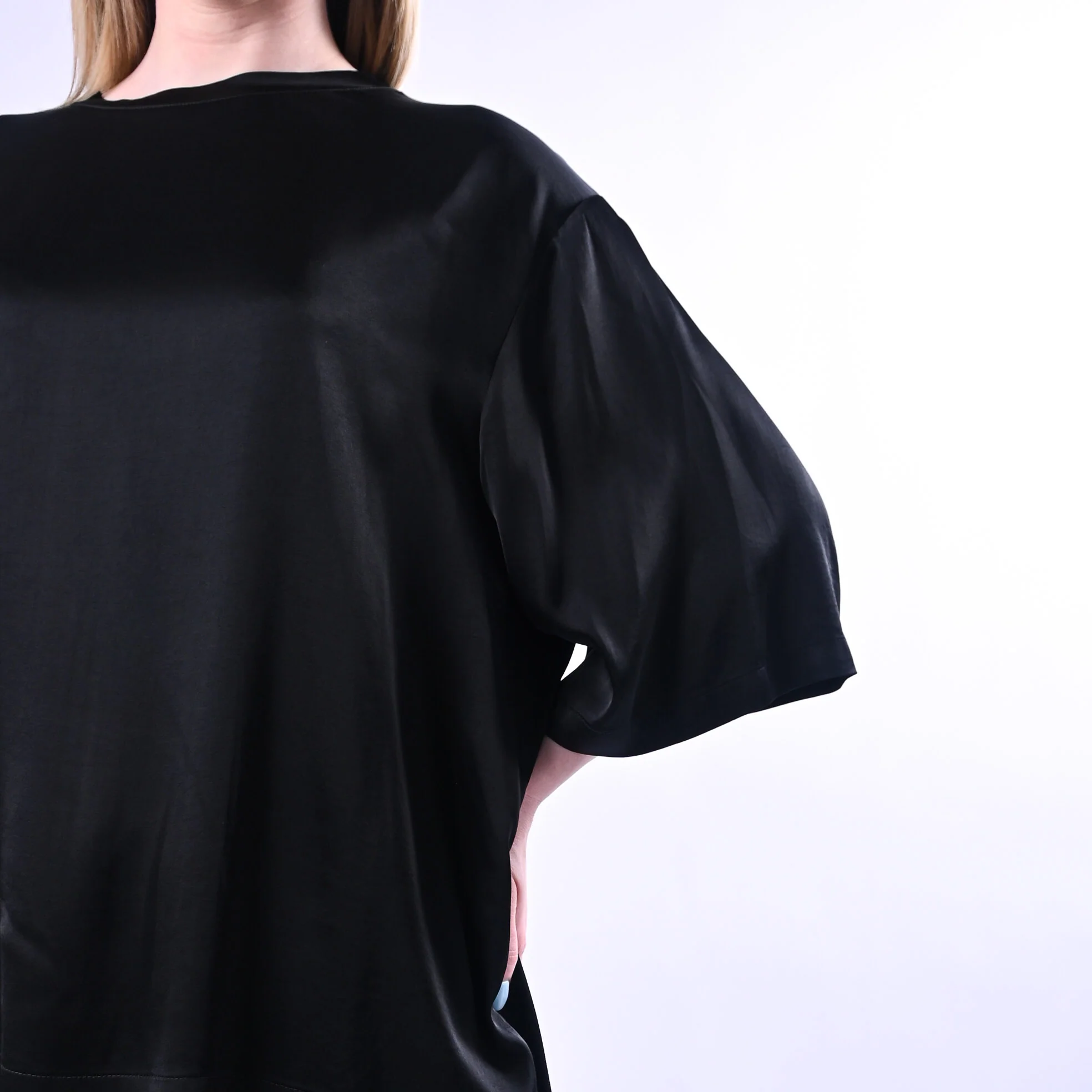 VICOLO - T-SHIRT OVER IN VISCOSA ART.TAB0081/N - NERO - Image 5