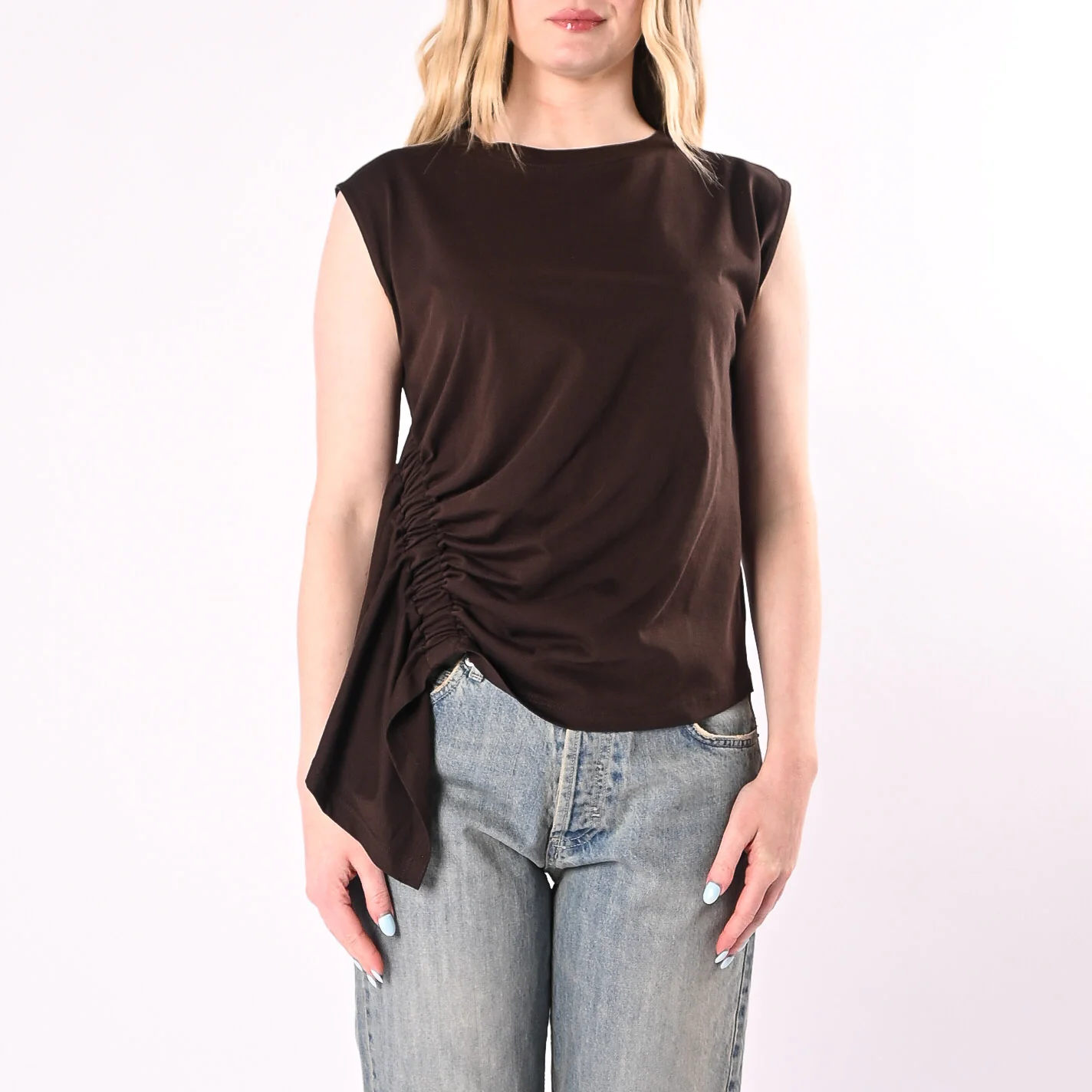 VICOLO - T-SHIRT SENZA MANICHE CON ARRICCIATURA LATERALE ART. UAB0364/F - FONDENTE - Image 2