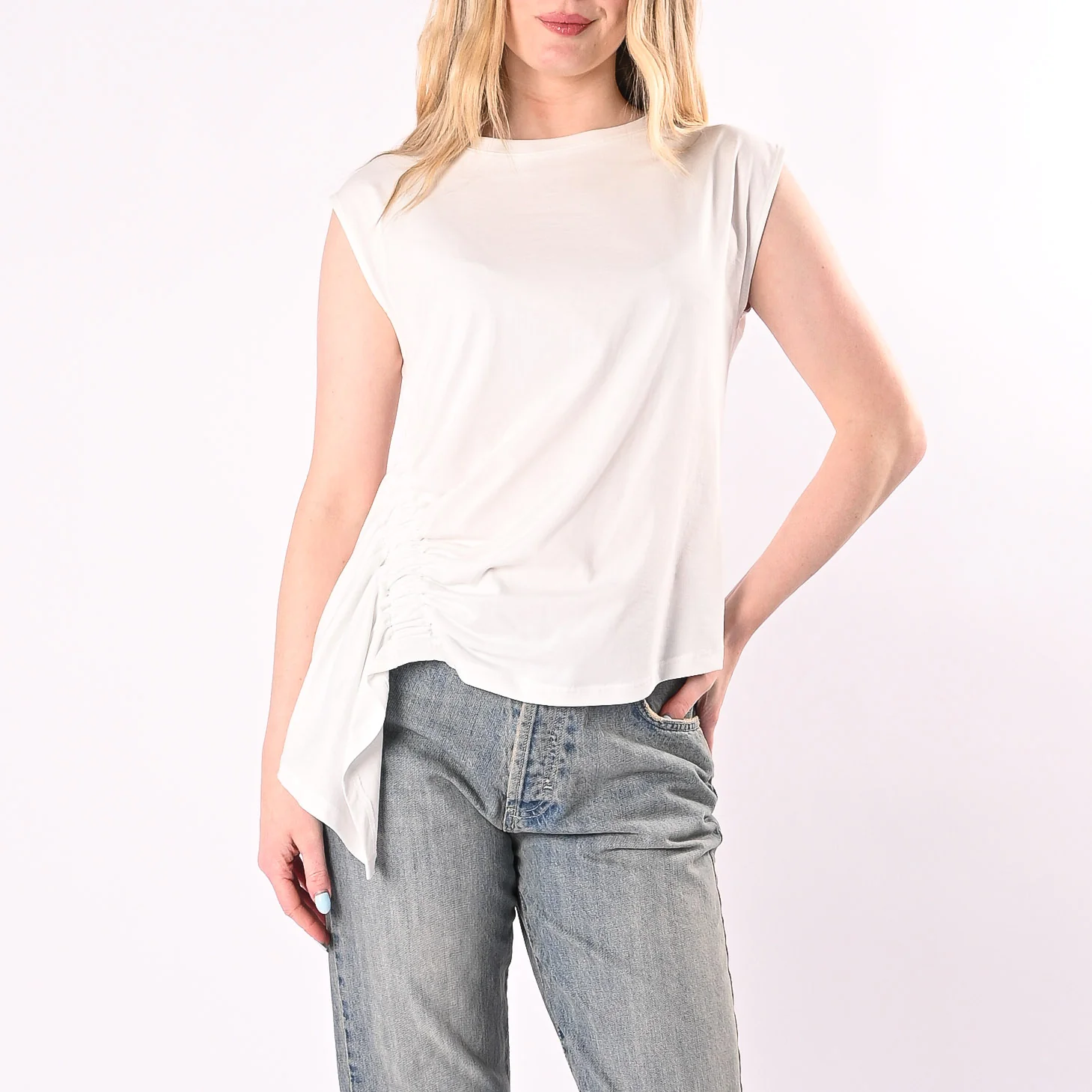 VICOLO - T-SHIRT SENZA MANICHE CON ARRICCIATURA LATERALE ART. UAB0364/N - NATURALE
