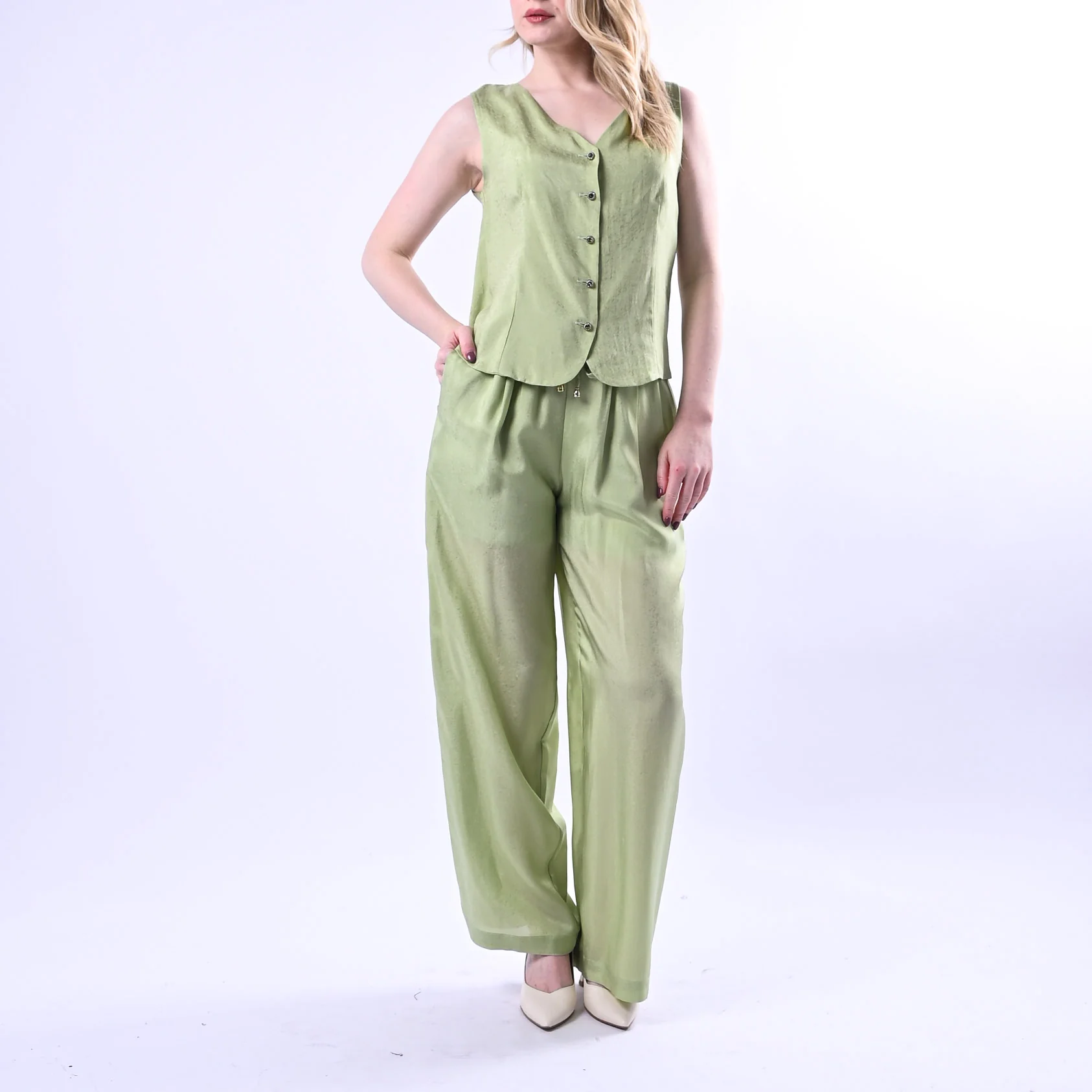 WU'SIDE - GILET FLUIDO CON BOTTONI GIOIELLO ART.26293 - SALVIA